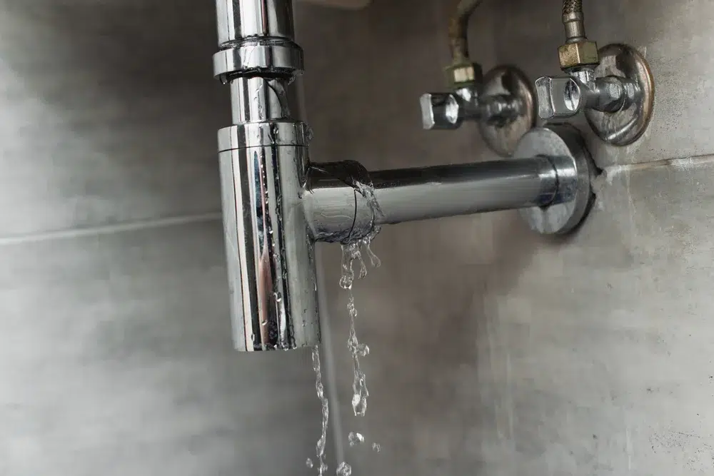 Leaking pipe in Houston, TX.